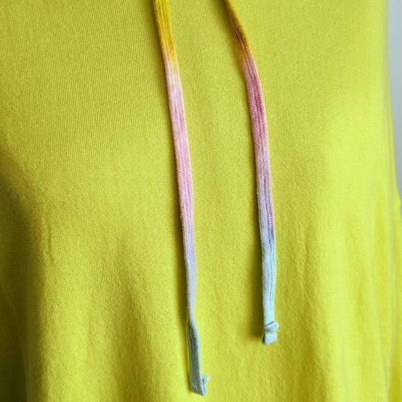 Sundry Basic Hoodie Pullover Tie Dye Drawstrings Long Sleeves Lemonade M NWT - Picture 4 of 14